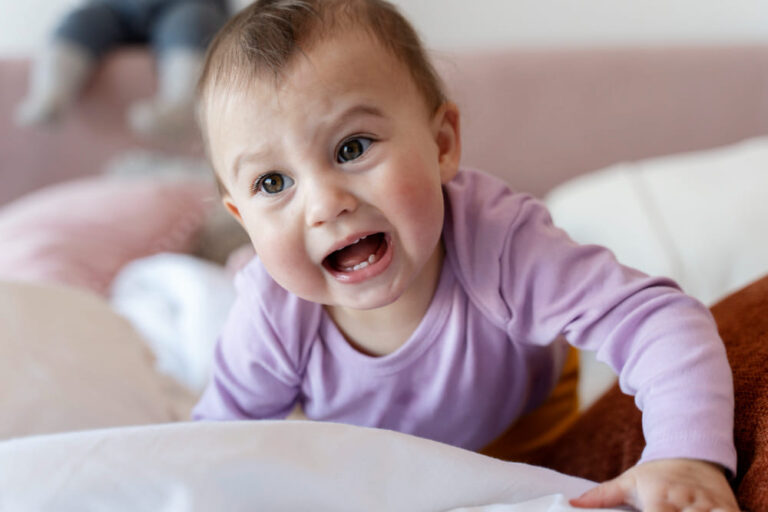 poussée dentaire bébé